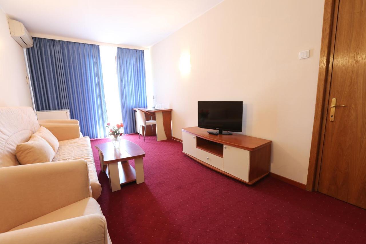 Hotel Doina Neptun Extérieur photo