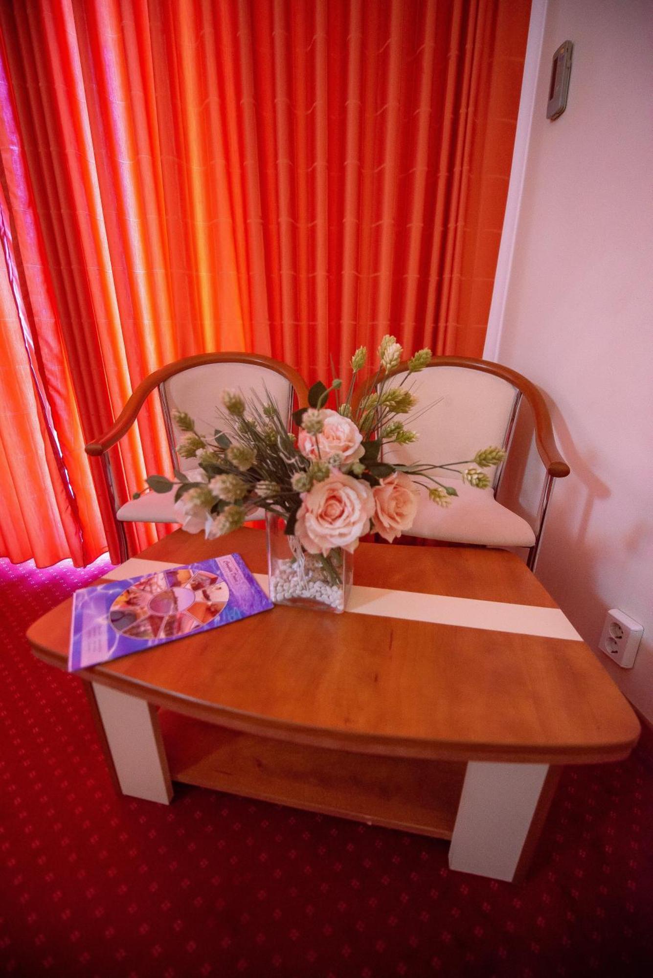 Hotel Doina Neptun Extérieur photo